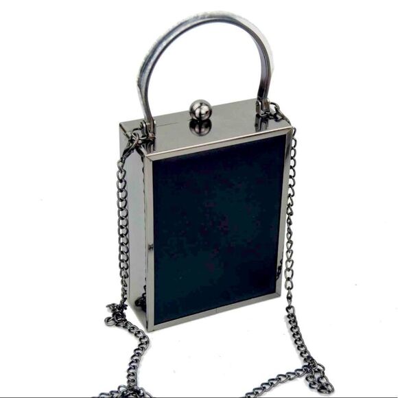 Lady Face Luxury Acrylic Evening Bag - Picture 6 of 12